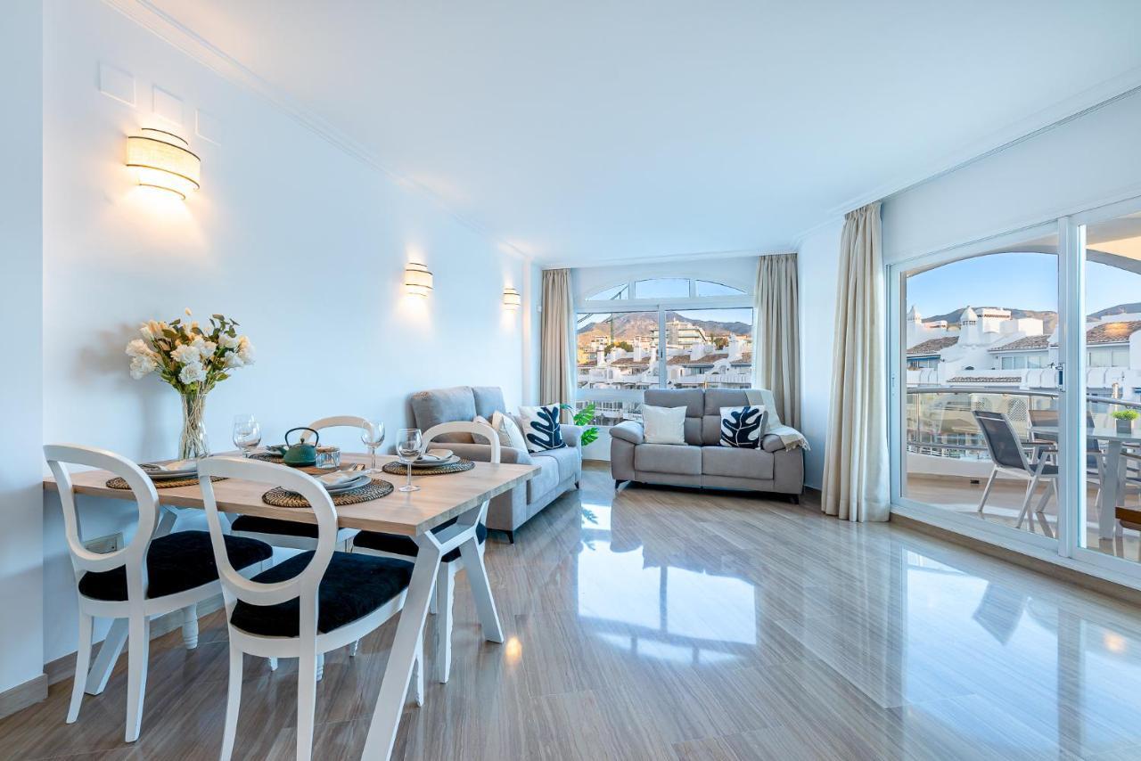 Atico Puerto Marina First Island With Sea Views And Rooftop Pool Benalmádena Eksteriør billede