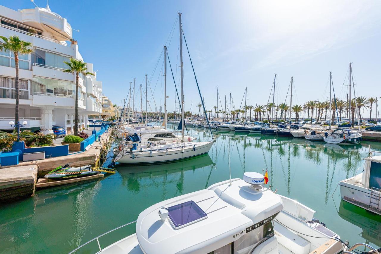 Atico Puerto Marina First Island With Sea Views And Rooftop Pool Benalmádena Eksteriør billede